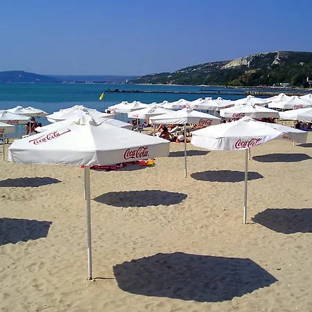 Vila Dionis 3*