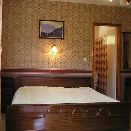 Guest house Vila Dionis 3*