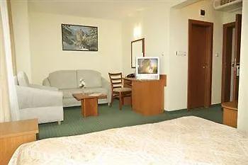 Vila Dionis 3*
